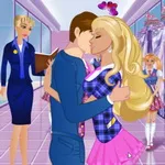 صورة بوسة باربي في المدرسة